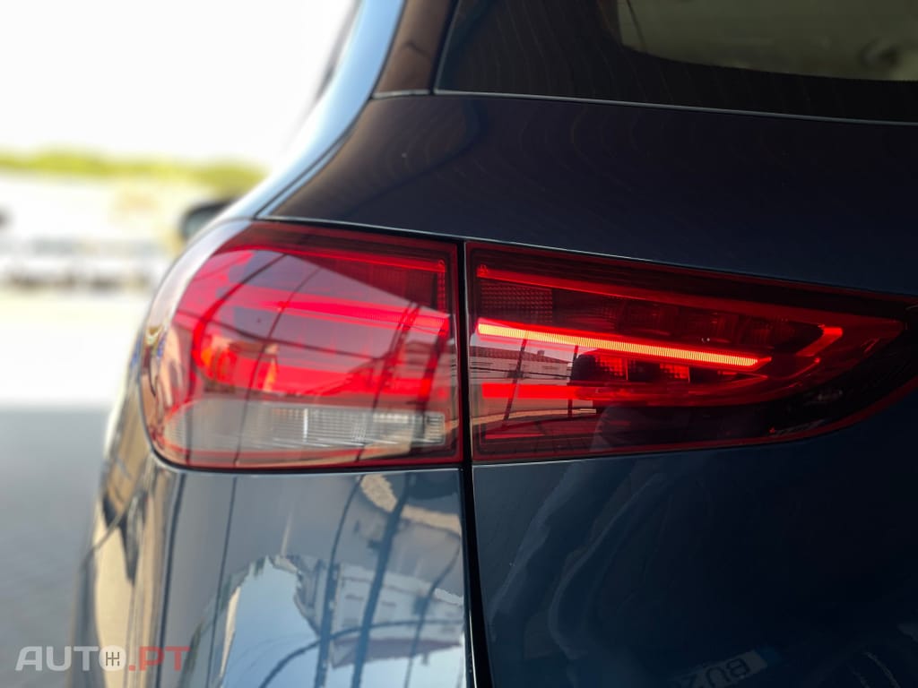 Mercedes-Benz GLA 250 e Progressive