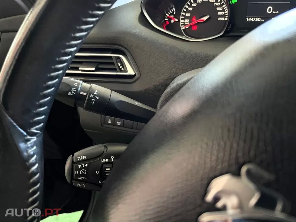 Peugeot 308 1.2 PureTech Allure