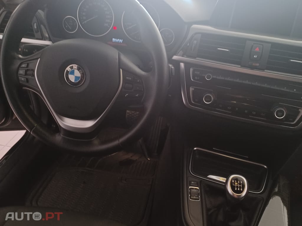BMW 320 Touring d Luxury 184cv