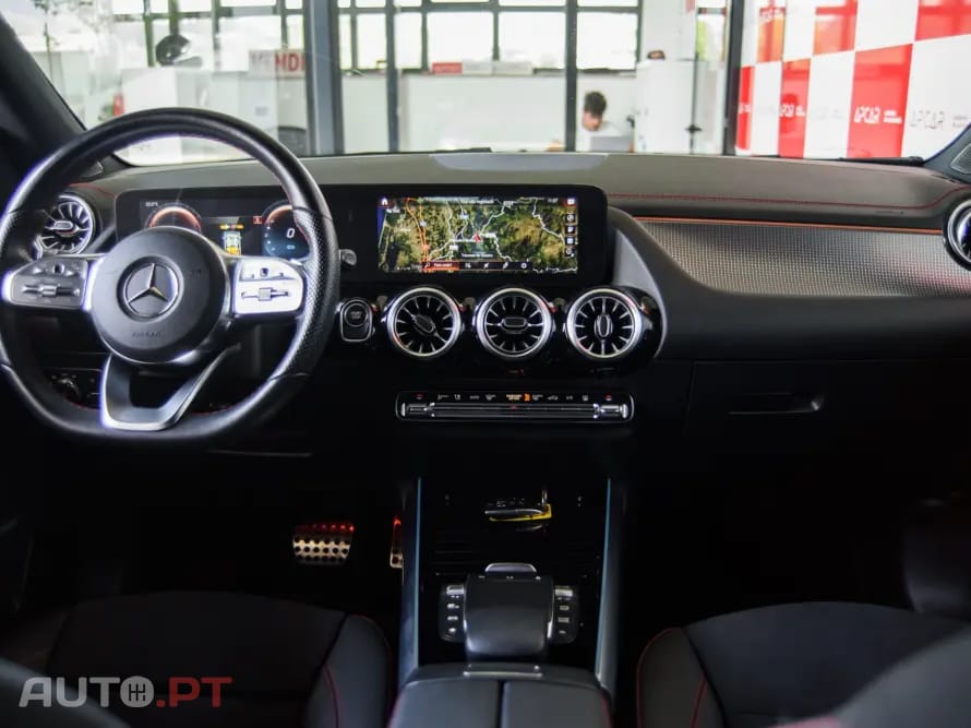 Mercedes-Benz EQA 300 4Matic AMG Line