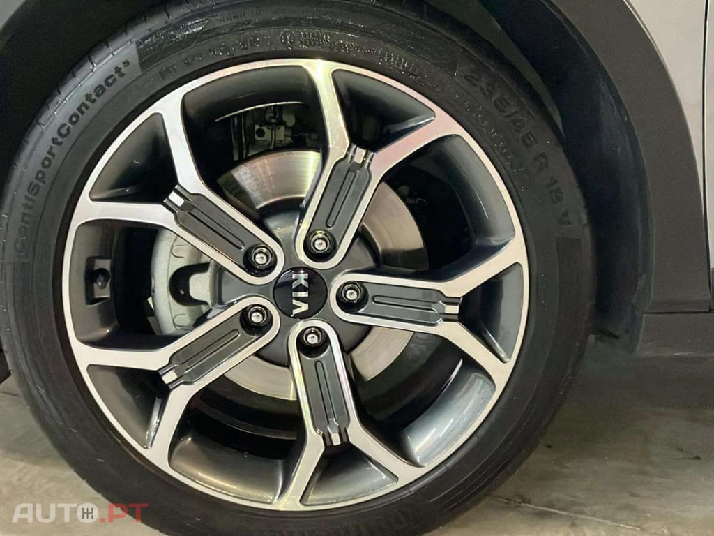 Kia Xceed 1.4 T-GDI Tech + SRF 7DCT