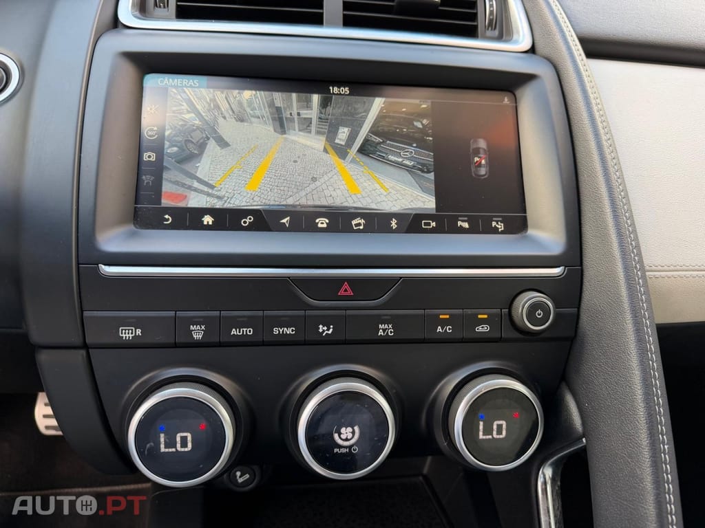 Jaguar E-Pace 2.0 i4 R-Dynamic HSE AWD Aut.
