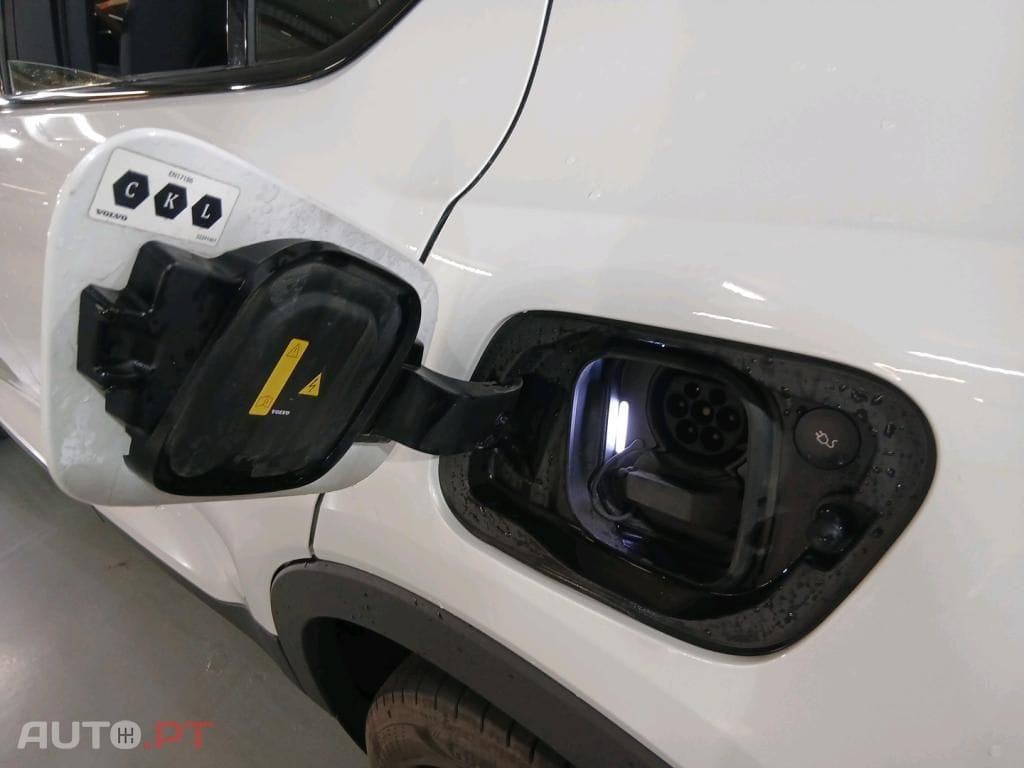 Volvo C40 Recharge Extended Range Core