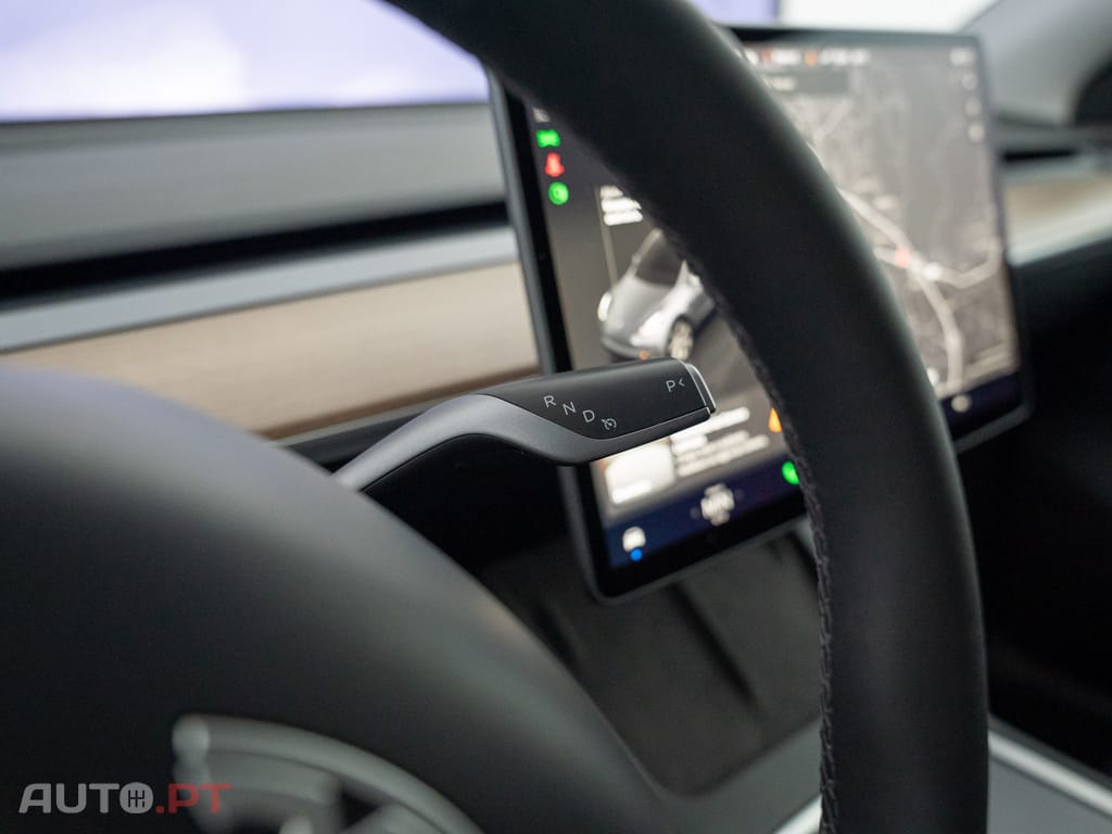 Tesla Model Y Long Range Tração Integral