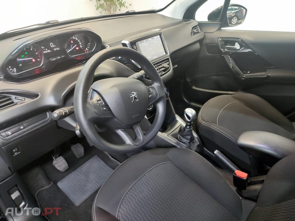 Peugeot 208 ACTIVE