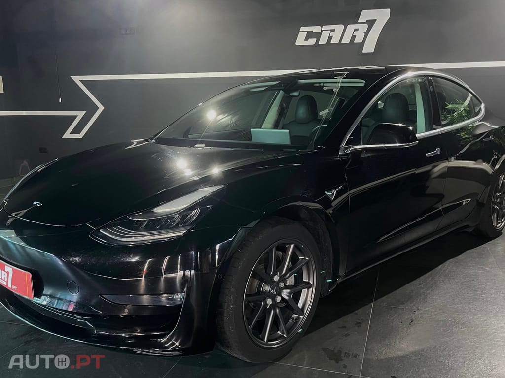 Tesla Model 3 Long-Range Dual Motor AWD