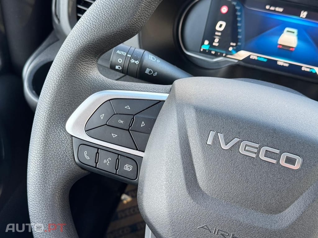 Iveco Daily 3.0  - 180 CV  CAIXA COM 6,19 M