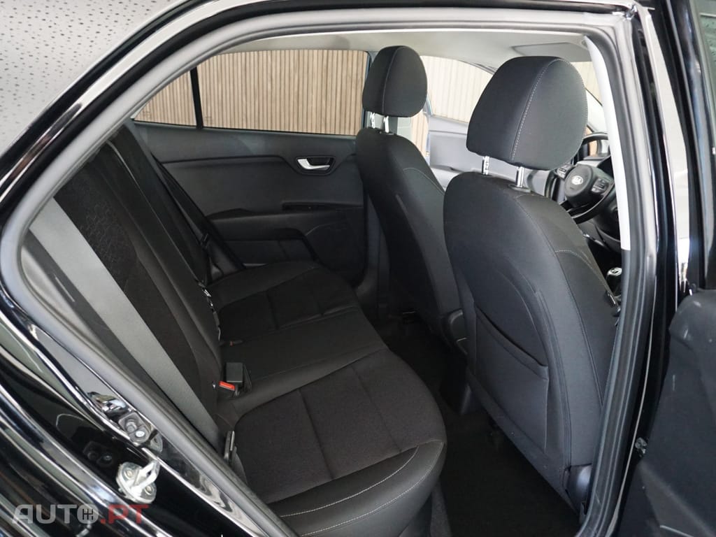 Kia Rio 1.0 T-GDI 100 Dream-Team Edition