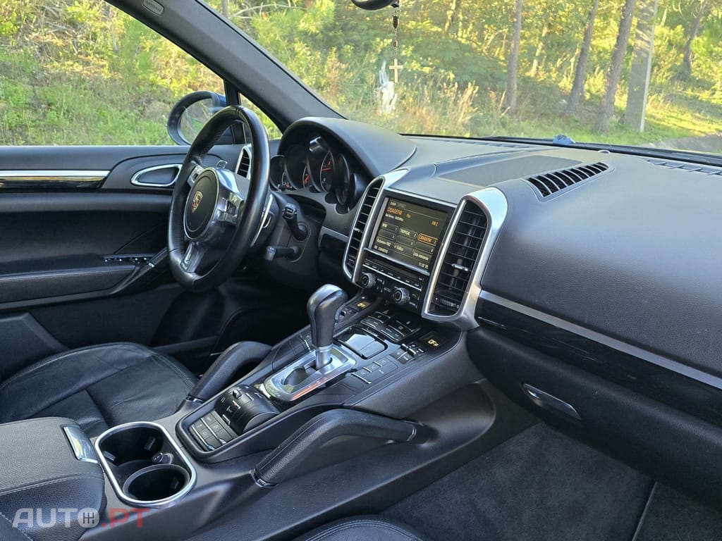 Porsche Cayenne Platinum Edition