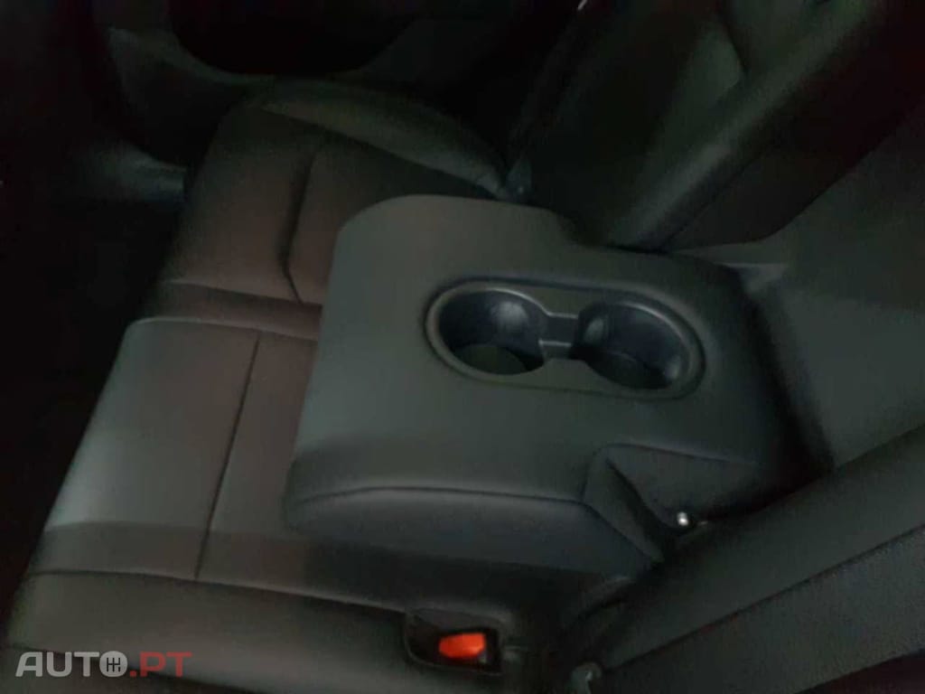 Tesla Model Y Long Range Dual Motor AWD I.V.A DEDUTIVEL