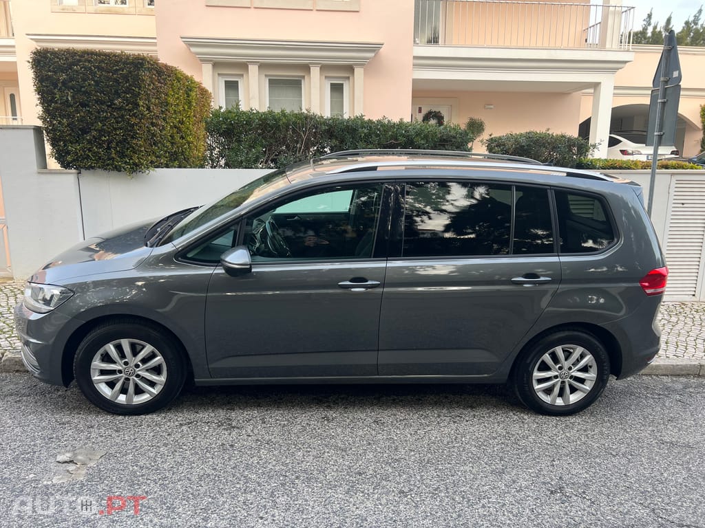 Volkswagen Touran Advance 1.6 TDI