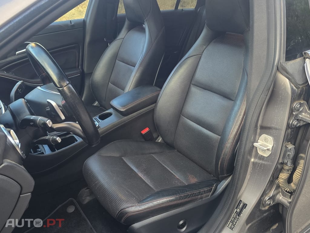 Mercedes-Benz CLA 220 d Shooting Brake AMG Line Aut.