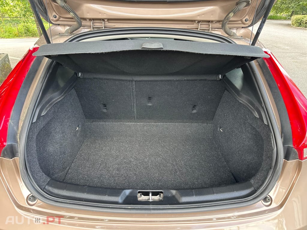 Volvo V40 Cross Country 2.0 D2 Pro Geartronic