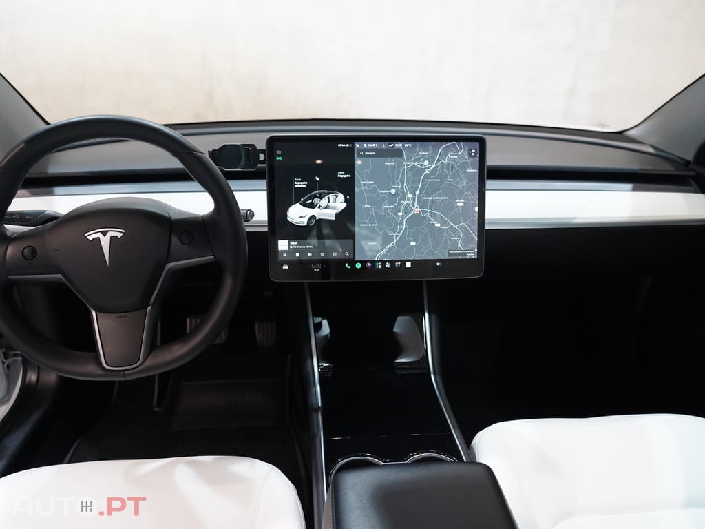 Tesla Model 3 Tração Traseira
