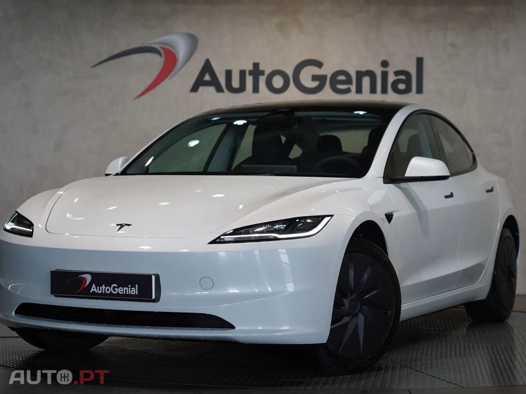 Tesla Model 3 Tração Traseira