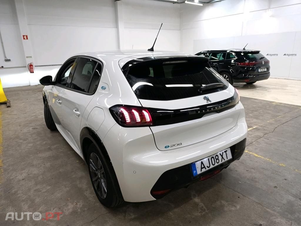 Peugeot E-208 50 kWh Allure