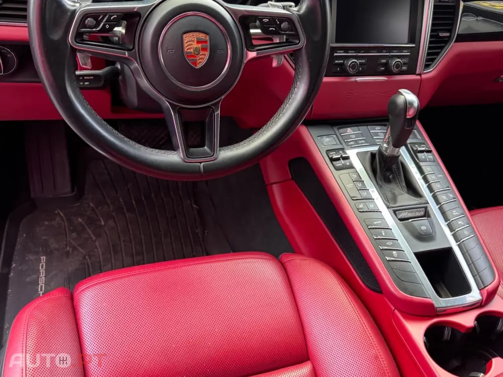 Porsche Macan Turbo Performance Package