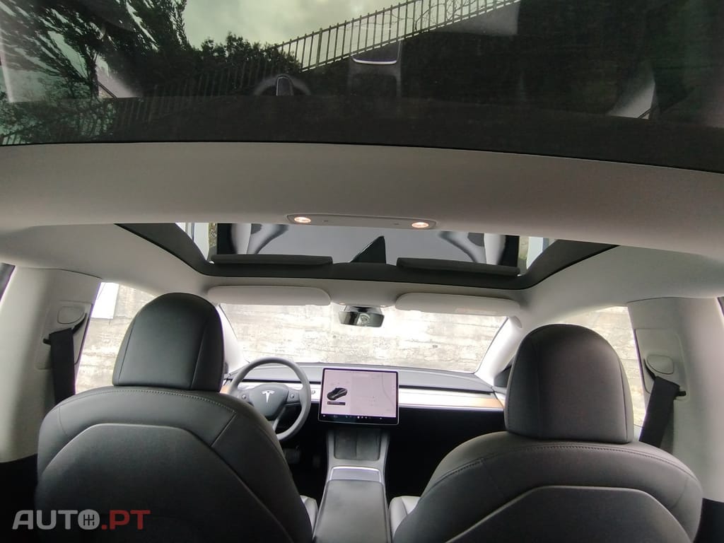 Tesla Model 3 Standard Range Plus RWD