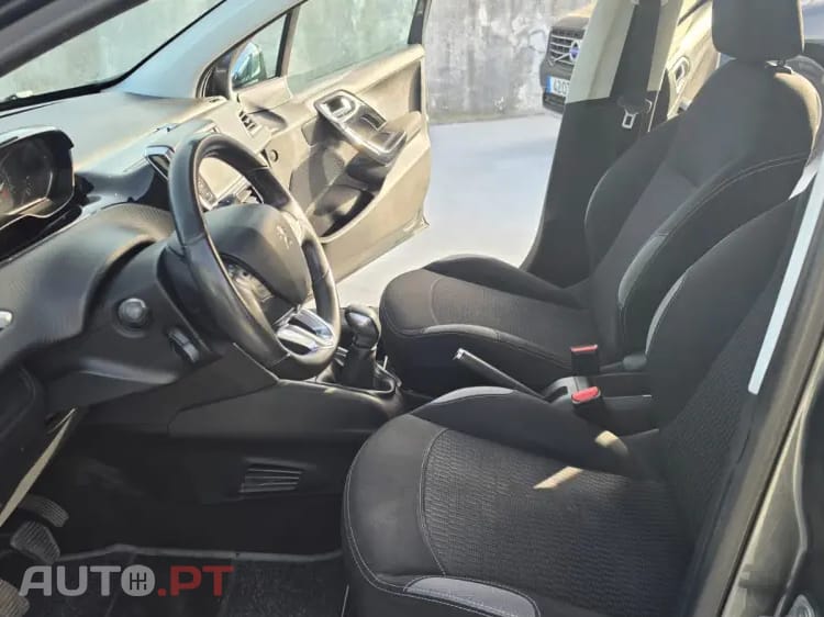 Peugeot 208 1.6 BlueHDi Allure