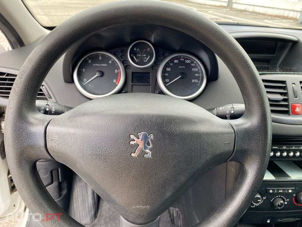 Peugeot 207 1.4 HDi