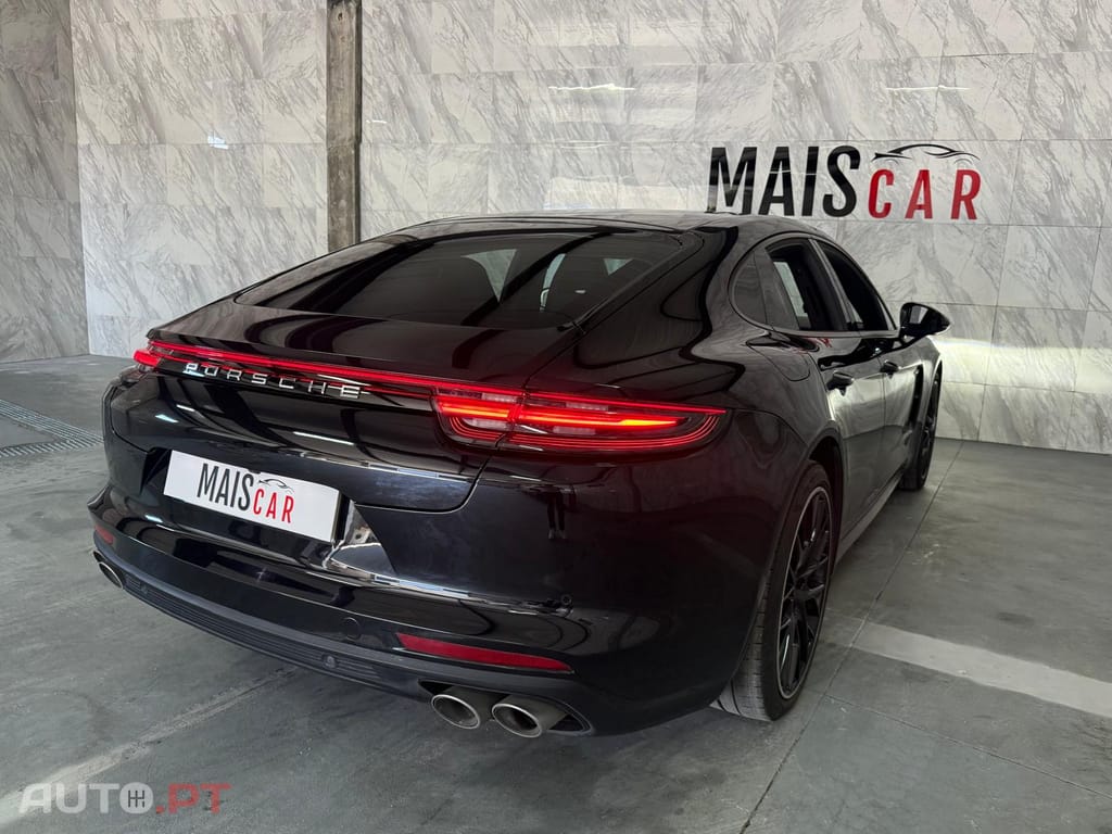 Porsche Panamera 4 E-Hybrid Plug-in