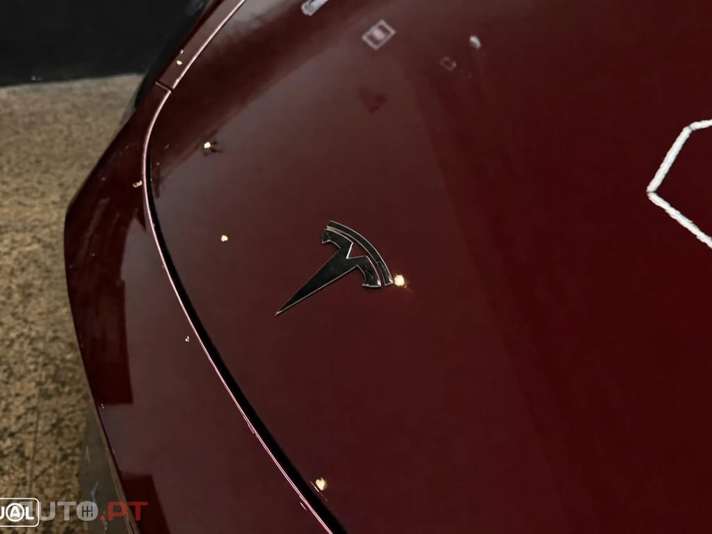 Tesla Model Y Long Range Dual Motor AWD