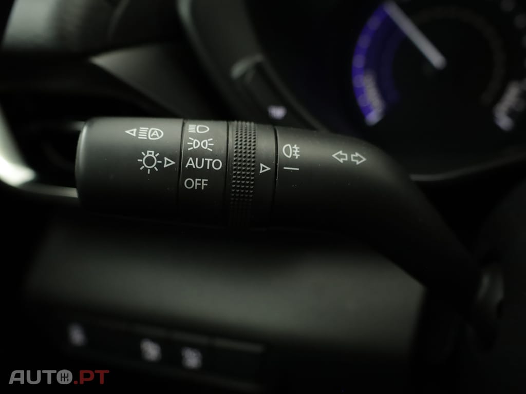 Mazda MX-3 MX-30 E-SKYACTIV EXCLUSVE-LINE