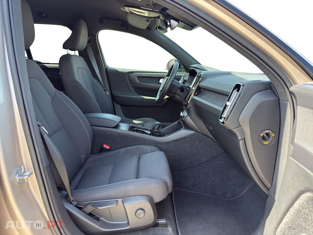 Volvo XC40 Recharge 69 kWh Single Motor Plus