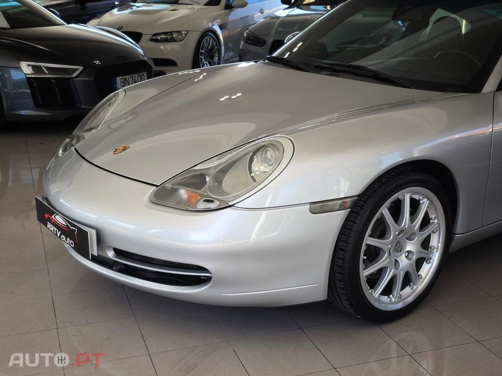 Porsche 996 Carrera 4 Coupé