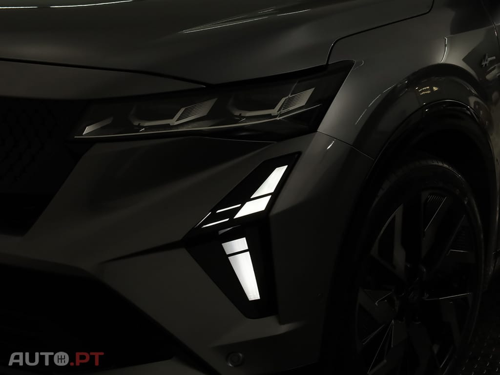 Renault Rafale 1.2 Hyper Hybrid E-Tech 4x4 Esprit Alpine