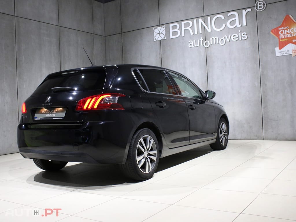 Peugeot 308 1.2 PureTech Allure EAT8