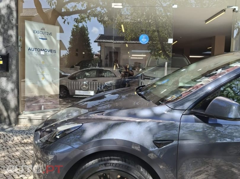 Tesla Model Y Long Range Tração Integral