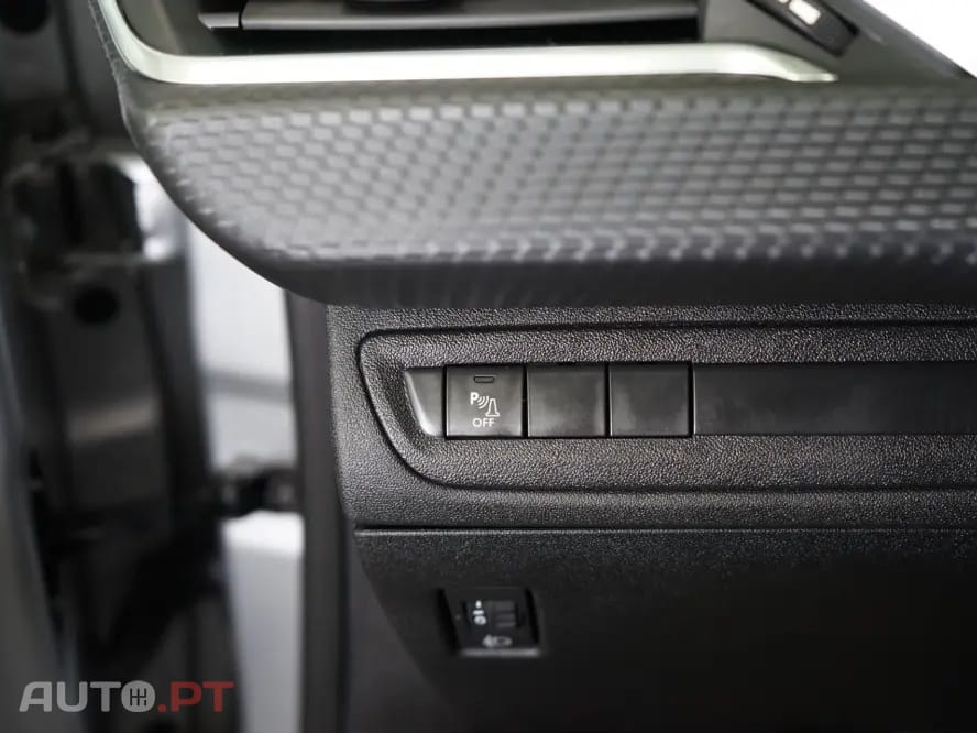 Peugeot 208 1.6 BlueHDi Active