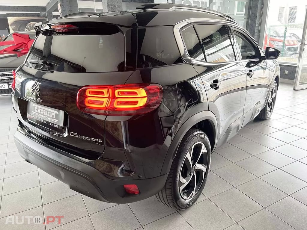 Citroen C5 Aircross 225E HYBRID EAT8 SHINE