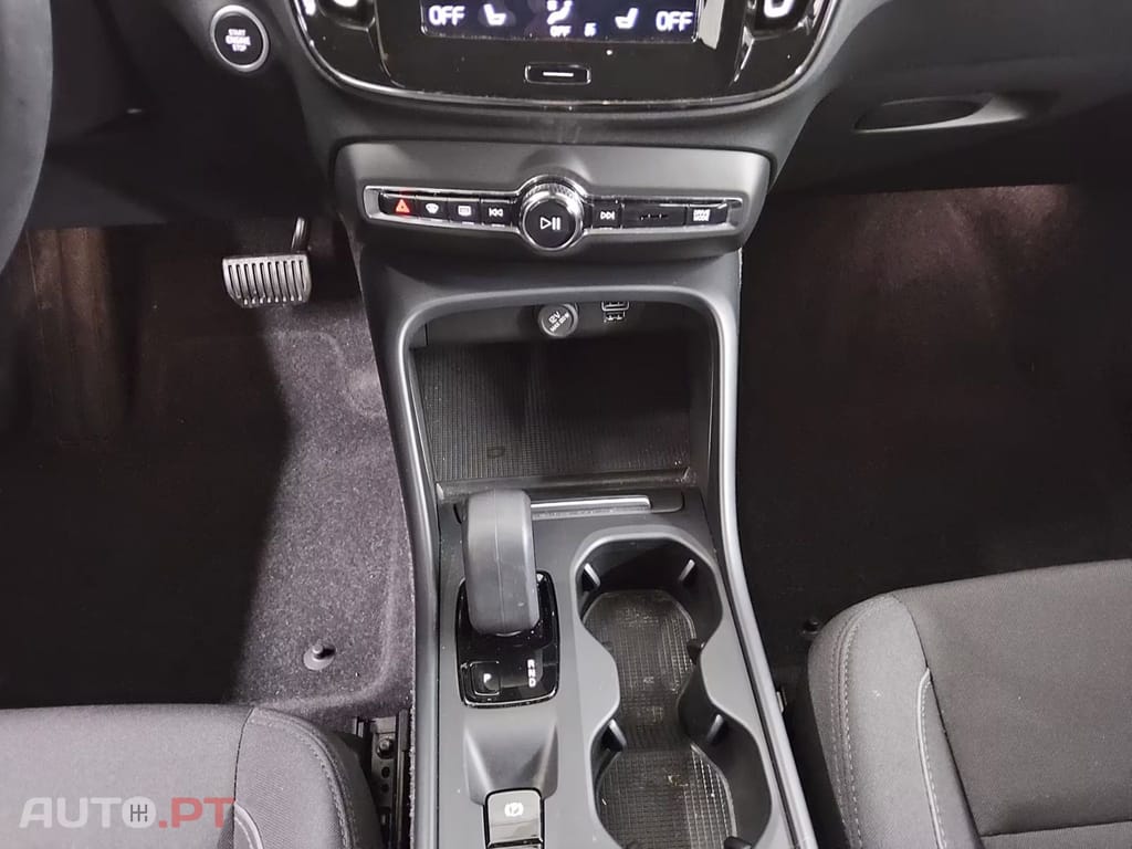 Volvo XC40 T4 Recharge Inscription I.V.A DEDUTIVEL