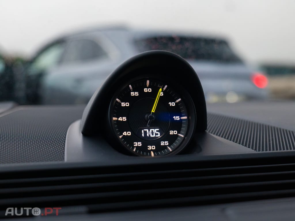 Porsche Panamera 4 E-Hybrid