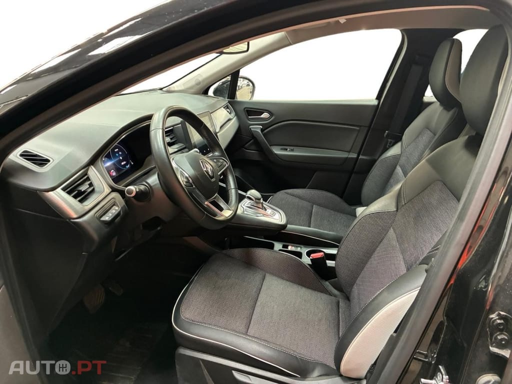 Renault Captur 1.6 E-Tech Plug-In Intens