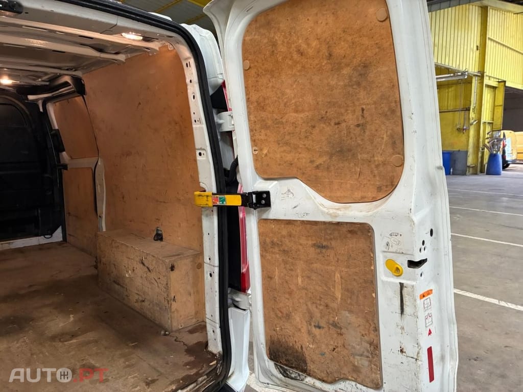 Ford Transit Custom 300 L2 2.0 EcoBlue Trend H1 Aut.