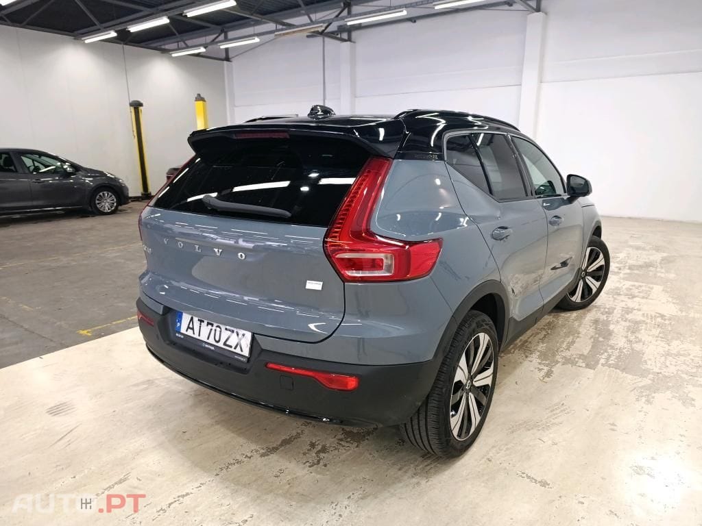 Volvo XC40 Recharge Plus