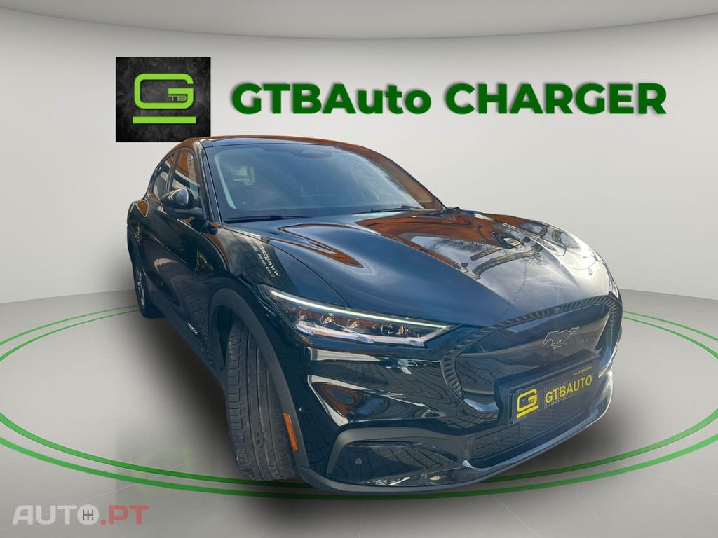 Ford Mustang Mach-E 75.7 kWh Premium AWD