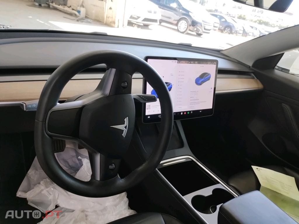 Tesla Model 3 Long-Range Dual Motor AWD