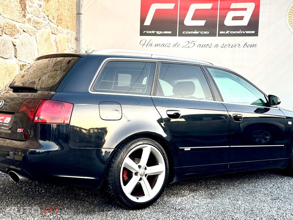 Audi A4 Avant 2.0 TDi S-line