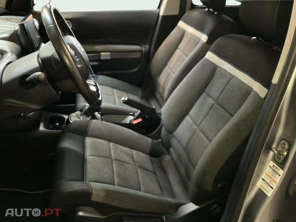 Citroen C4 Cactus 1.5 BlueHDi Shine Pack