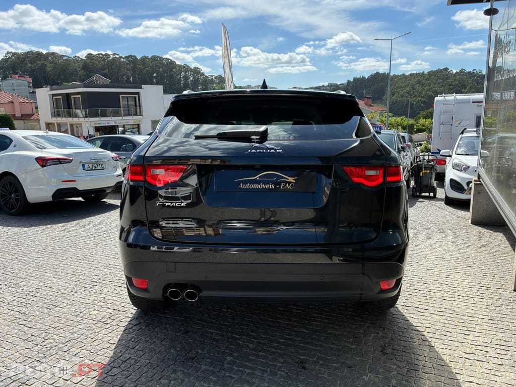 Jaguar F-Pace 2.0 i4D Pure