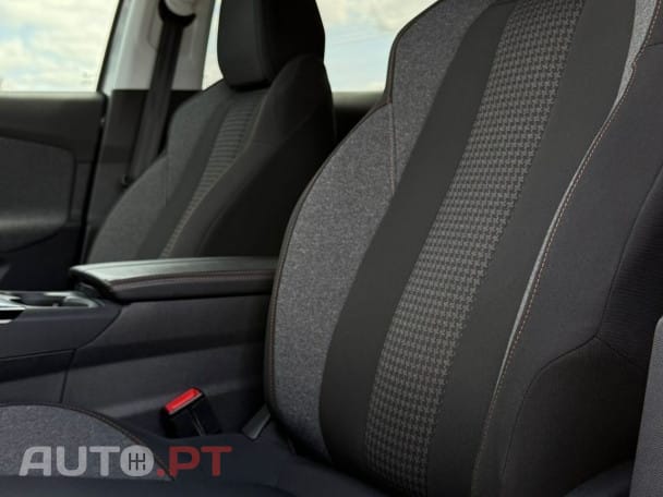 Peugeot 3008 PureTech 130 Stop & Start GPF EAT8 Active Business-Pack