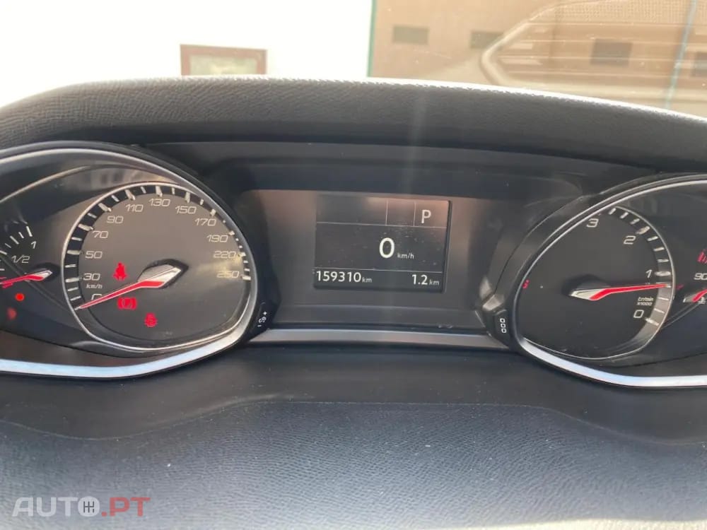 Peugeot 308 SW BlueHDi 130 EAT8 Active Pack