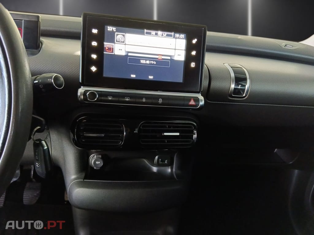 Citroen C4 Cactus 1.6 Blue-HDI Shine