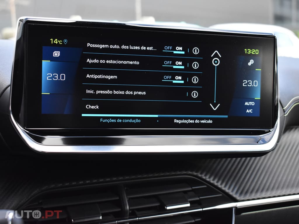 Peugeot E-208 50 kWh GT