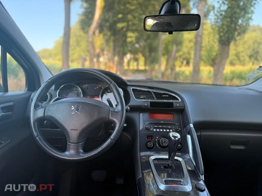 Peugeot 3008 1.6 HDi Executive CMP6