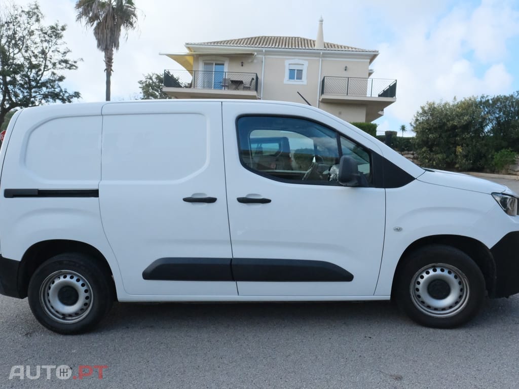 Peugeot Partner 1.6 BlueHDi L1 Asphalt